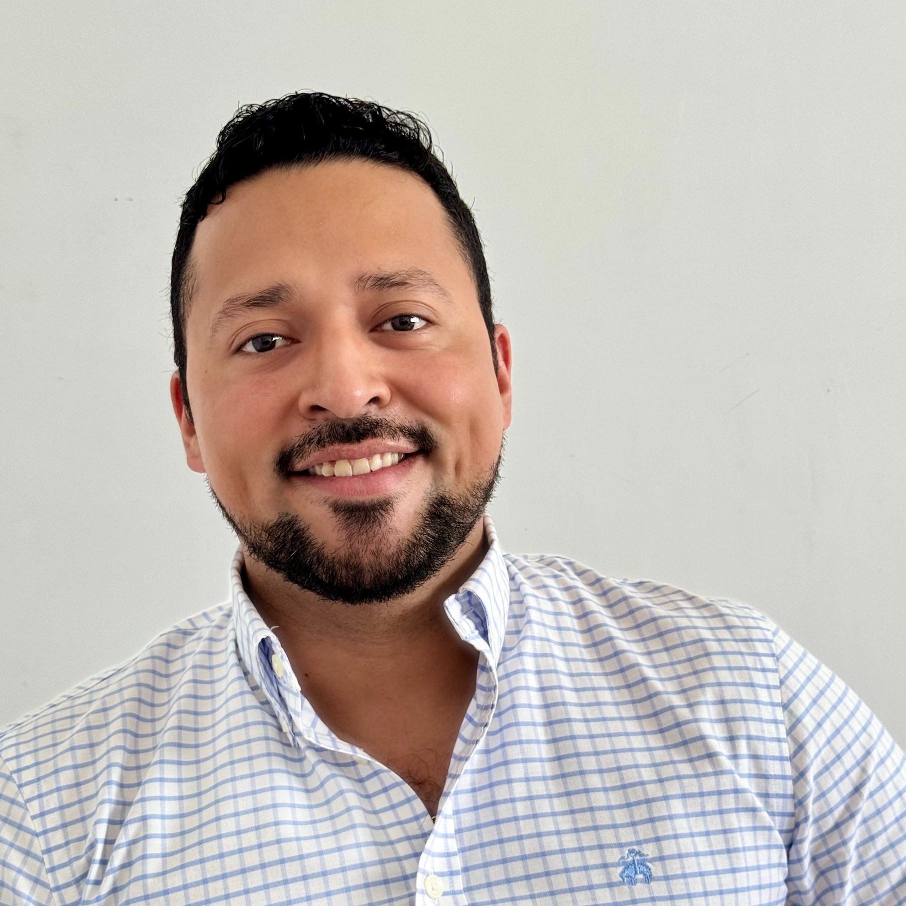 Misael Gómez Vallejo - Fundador de AutomIA